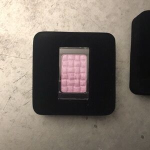 Doucce freematic eye shadows